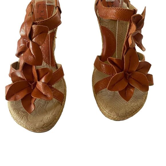 BOC Orange Flower Wedge Sandals Sz 8 - Picture 2 of 10